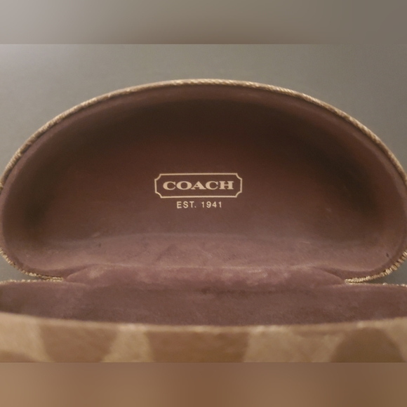 Coach glasses case - Picture 3 of 8
